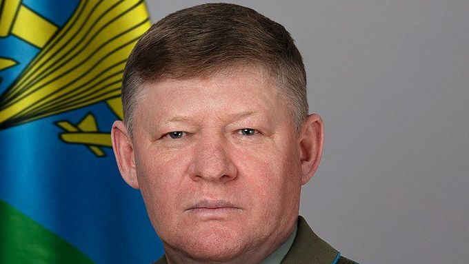 Generáplukovník Andrej Serďukov.
