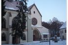 Raně gotický klášter Porta Coeli v Předklášteří u Tišnova je ženským ciesteráckým klášterem ze 13. století. Komunita sester ciesterciaček v něm žije do dnes.
