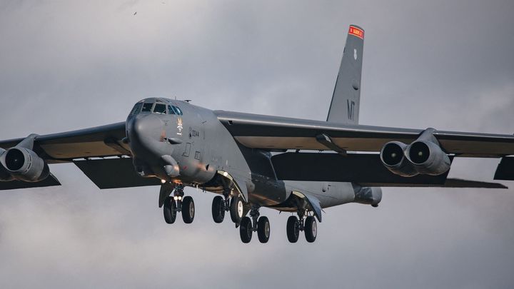 Sever Grónska skrývá tajemství. Atomová puma zmizela z havarovaného bombardéru