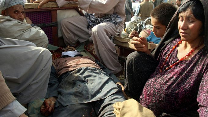 Civilní oběti v Kunduzu.