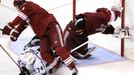 Střet Hanzala s Kingem v zápase Phoenix Coyotes - LA Kings