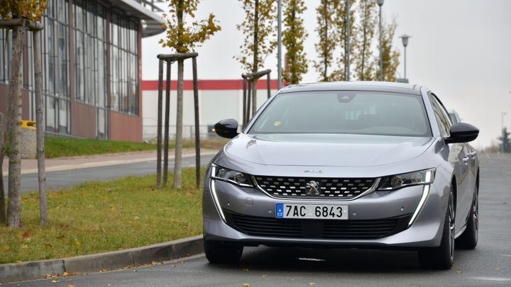 Test francouzského Antisuperbu. Peugeot 508 má zachránit automobilovou střední třídu