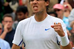 O semfinále Wimbledonu si dnes zahrají Nadal i Dlouhý
