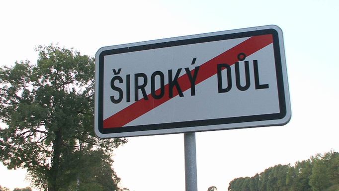 Obec Široký Důl na Svitavsku (Pardubický kraj). Před dnem 2.září 2011 o ní slyšel málokdo.