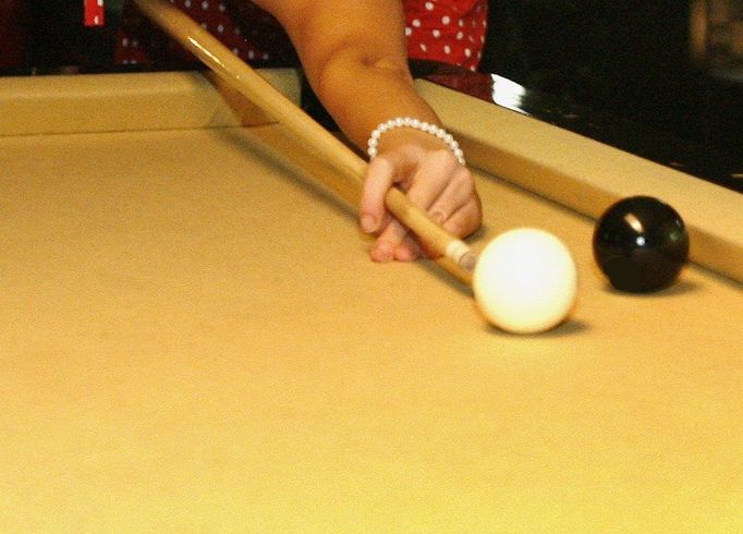 Snooker se též nazývá "hra gentlemanů". Její největší talent je však pořádný bouřlivák a potížista.