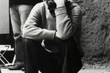 Kasovní debakl Lucase neodradil. Místo budoucnosti se akorát příště vydal do minulosti a roku 1973 dokončil film Americké graffiti. Poutavá sonda do života amerických středoškoláků 60. let, v níž už se mihl mladý Harrison Ford, získala Zlatý glóbus i několik nominací na Oscara.