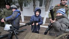 Děti v Sevastopolu během oslav Dne námořnictva