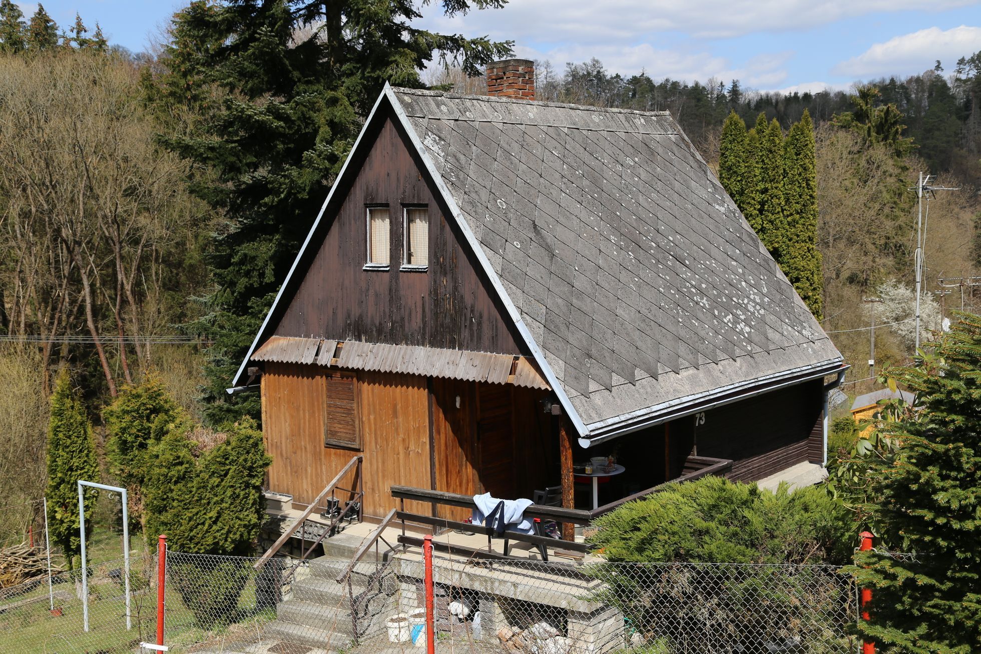 Chaty, chalupy, apartmány, rekreační zařízení