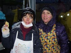 Tyhle dvě kyjevské učitelky jsem chodí každý den po práci rozdávat jídlo.