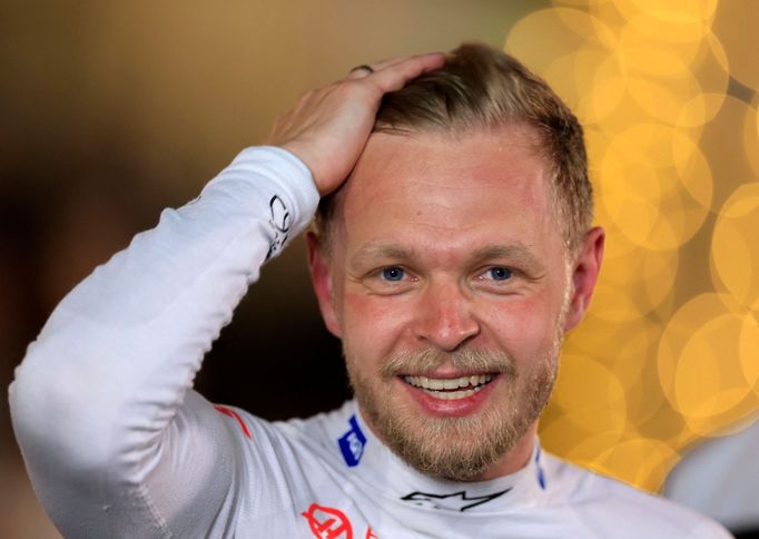 Pilot stáje F1 Haas Kevin Magnussen v závodě v Bahrajnu