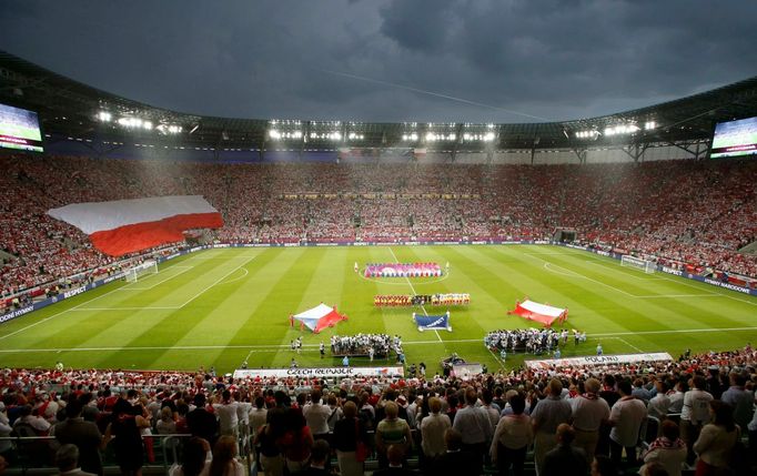 Stadion před utkáním Česká republika - Polsko ve skupině A na Euru 2012.