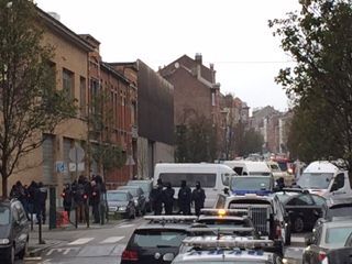 Policie zasahuje v belgické čtvrti Molenbeek