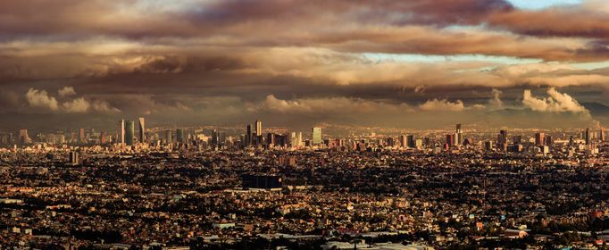 Mexico City. Pohled na různé městské aglomerace ve světě.