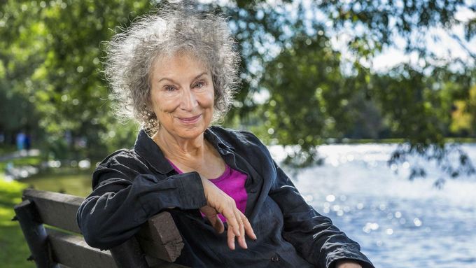 Margaret Atwoodová vloni v Praze převzala Cenu Franze Kafky.