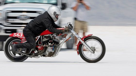 FOTO Bonneville. Hledá se nejrychlejší jezdec světa