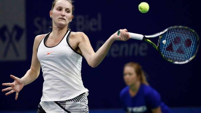 Sedmnáctiletá Markéta Vondroušová získala první titul WTA na turnaji ve švýcarském Bielu a tenisový svět je nadšený. Podívejte se na sestřih finále.
