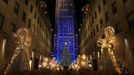 View of the 80th Annual Rockefeller Center Christmas Tree Lighting Ceremony in New York, November 28, 2012. Picture taken November 28, 2012. REUTERS/Carlo Allegri (UNITED STATES - Tags: SOCIETY PROFILE RELIGION) Published: Lis. 29, 2012, 9:36 odp.