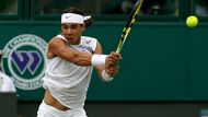 Španěl Rafael Nadal při zápase čtvtfinále Wimbledonu s Tomášem Berdychem.