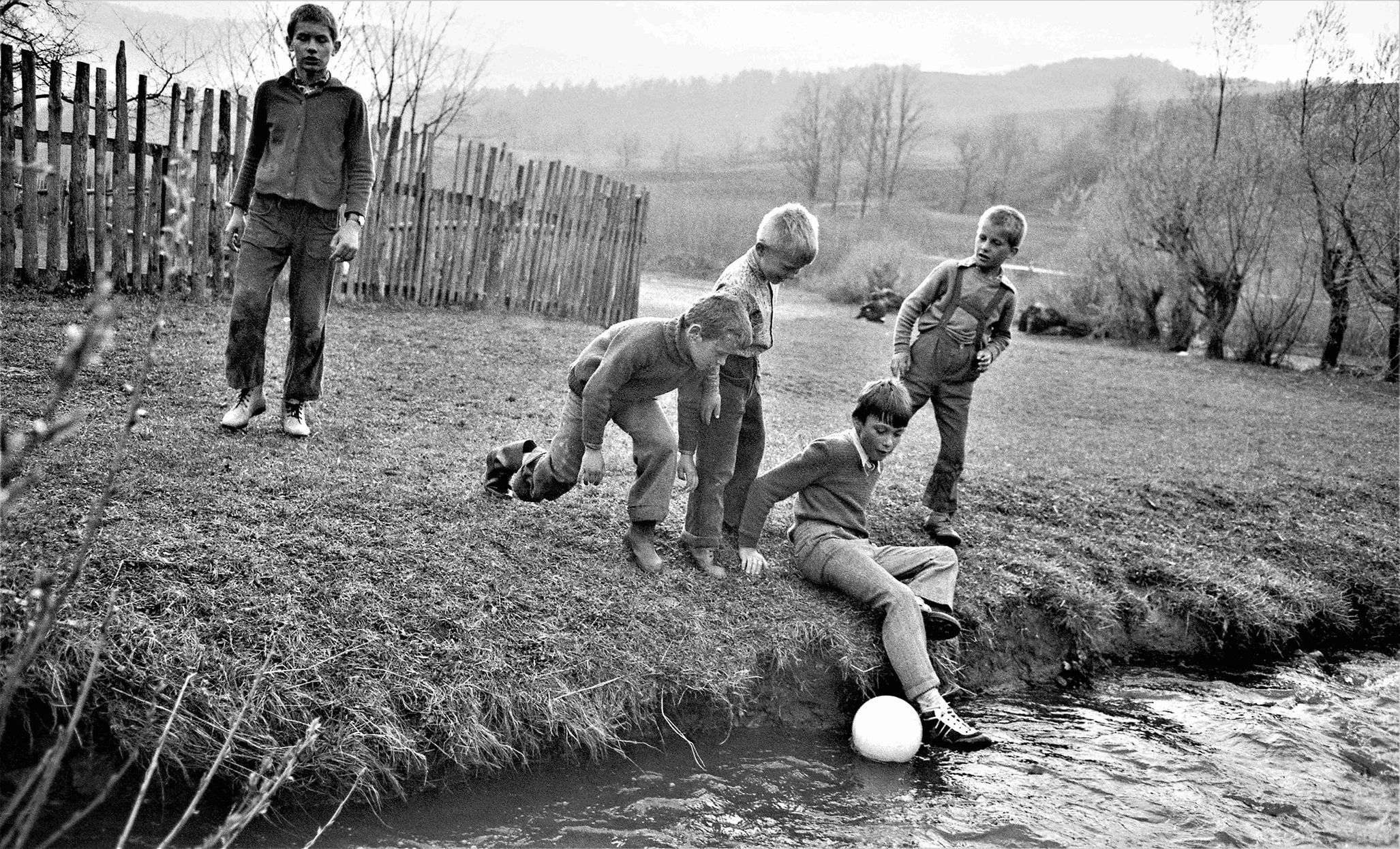 Fotogalerie / Pavel Vavroušek / Unikátní snímky. Jak se žilo v nejvýchodnější vesnici Československa v 70. letech