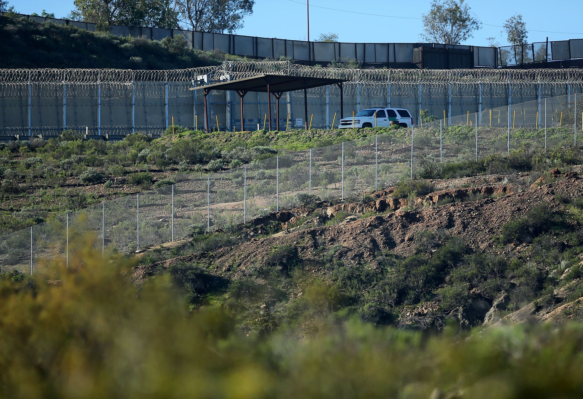 Stavba bariéry na hranici USA a Mexika
