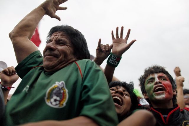 Francie - Mexiko (fanoušci)