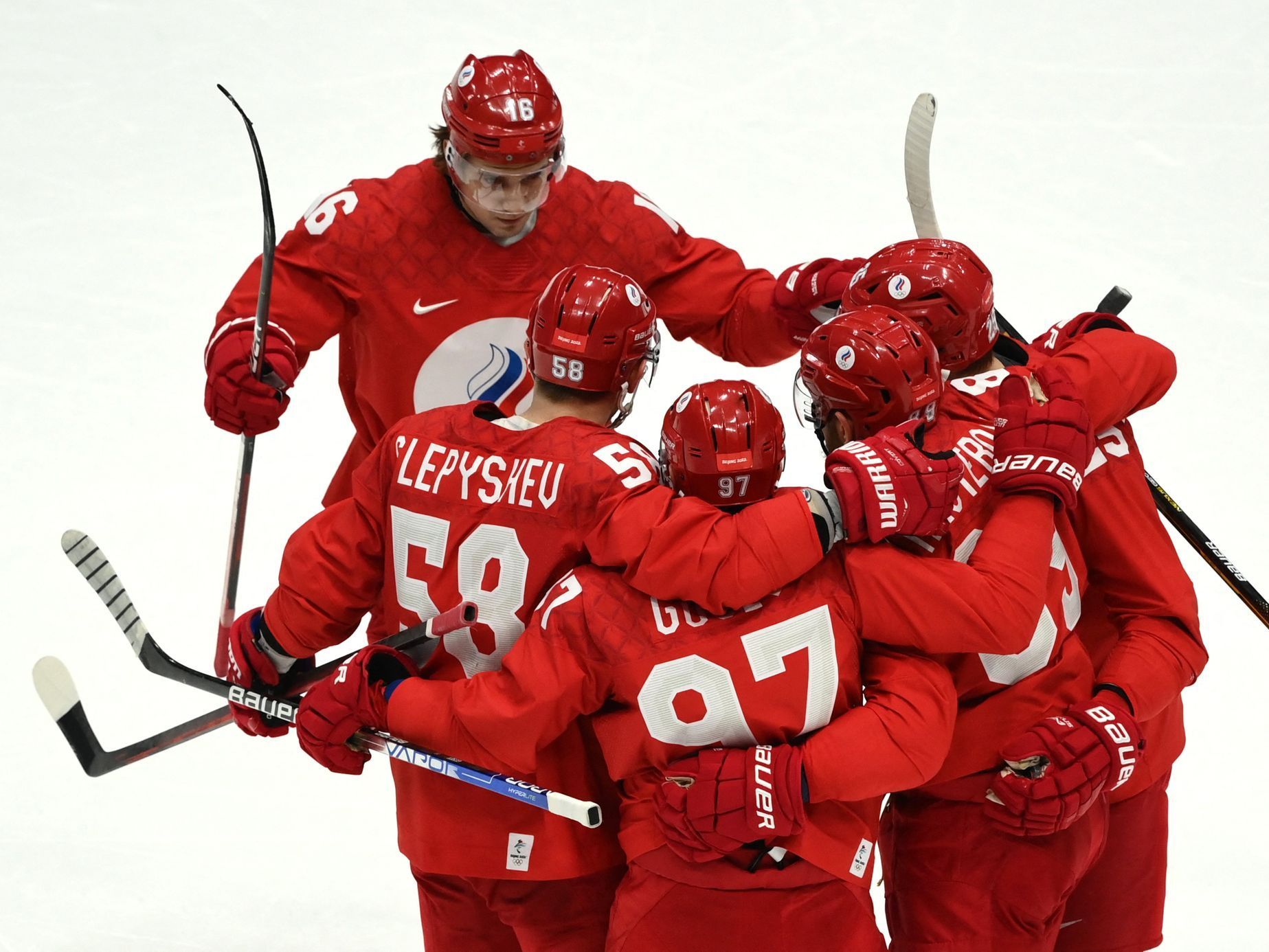 Rusové slaví druhý gól v zápase Česko - Rusko na ZOH 2022 v Pekingu