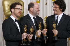 Obrazem: Oscary mají vrahouni a Češka Irglová