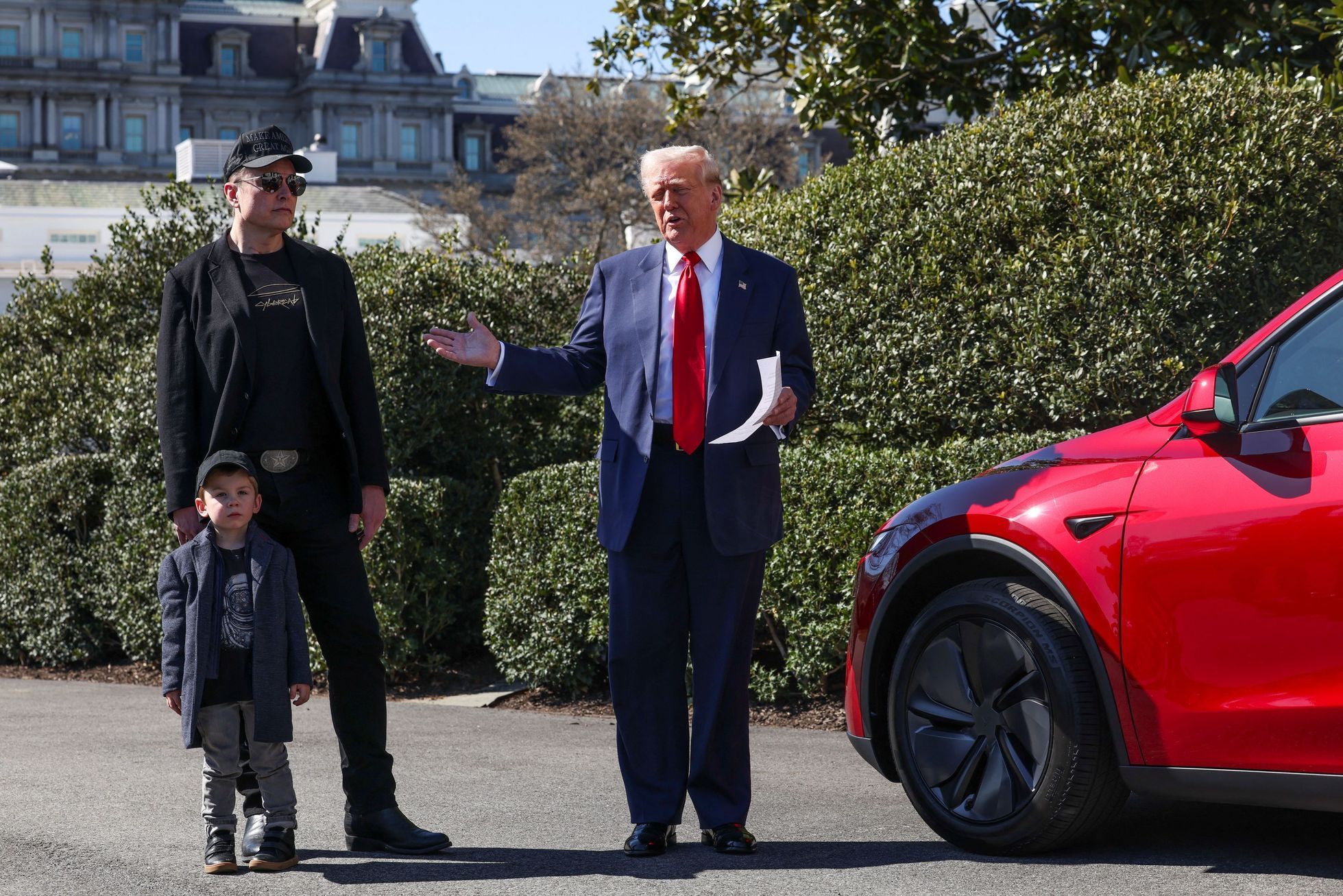 Prezident Donald Trump, Elon Musk, Tesla