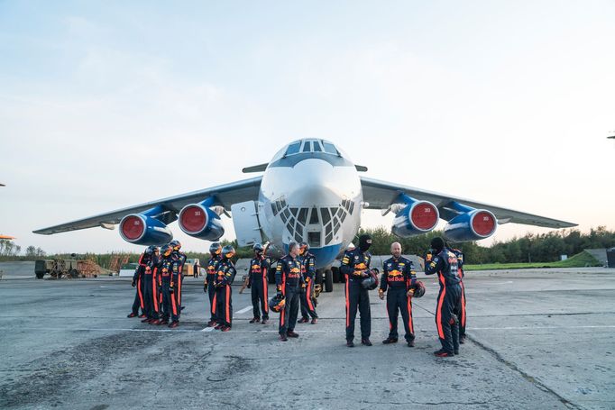 Mechanici Red Bullu provedli pit stop ve stavu beztáže