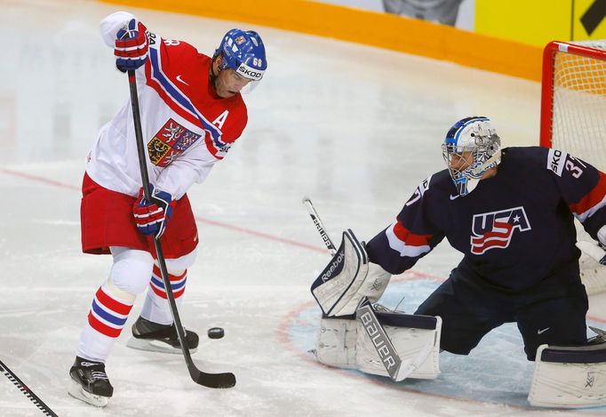 MS 2015, Česko-USA: Jaromír Jágr - Connor Hellebuyck