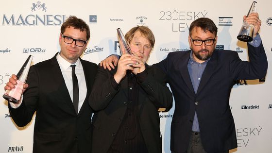 Obrazem: Donutil, Issová i Babiš. V Rudolfinu se předávaly filmové ceny Český lev