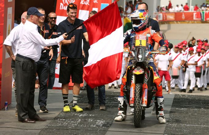 Rallye Dakar 2018, 1. etapa: peruánský prezident Pedro Pablo Kuczynski a Sam Sunderland, KTM