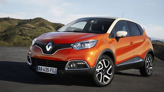 Jednoduchý stylař, co nemívá moc najeto. Ojetý Renault Captur neláká jen designem