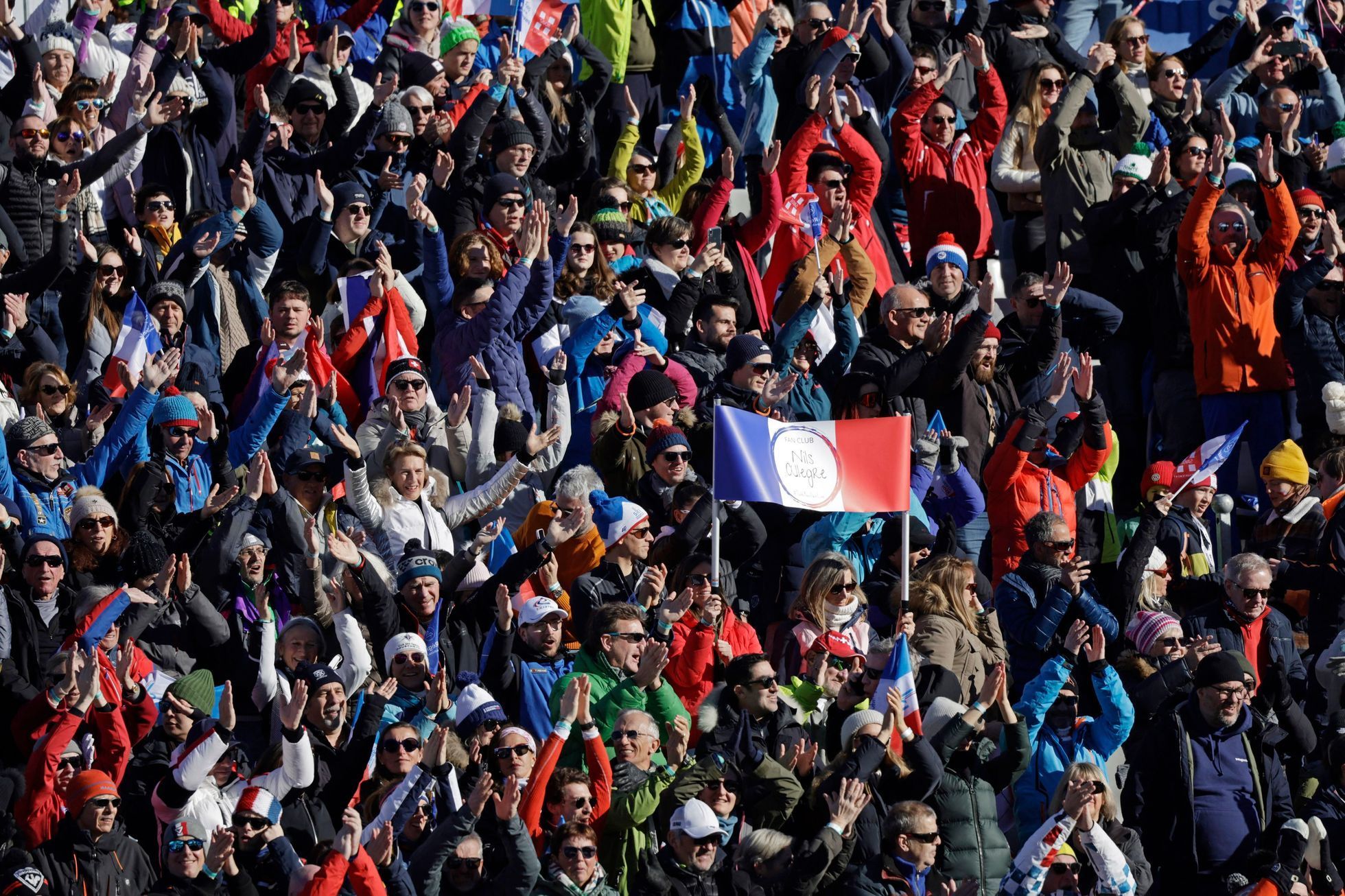 Fanoušci sledují sjezd mužů na MS v alpském lyžování 2023