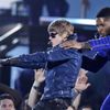 Grammy 2011 - Justin Bieber a Usher