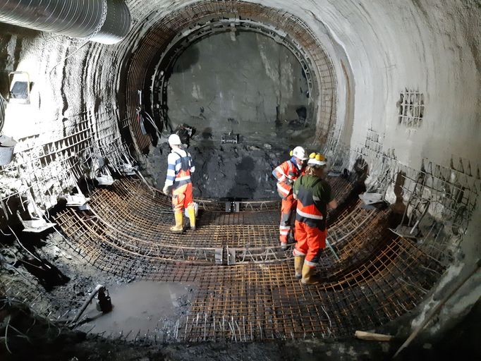 Geologický průzkum pro metro D - lokalita OL1 na rohu ulic Na Strži a Antala Staška.