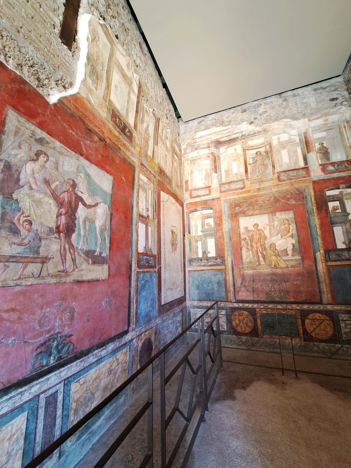 Itálie, Neapol. Pompeje. cestopis, památky
