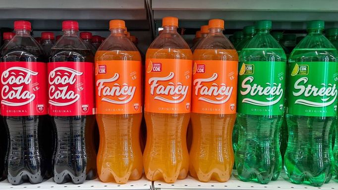 Ruské napodobeniny značek nápojů od společnosti Coca-cola.