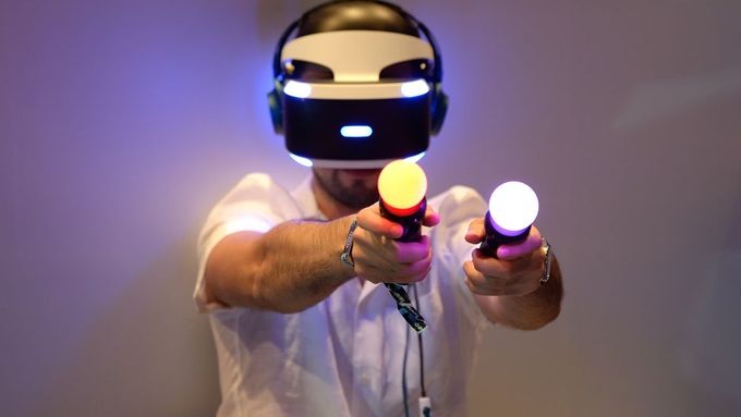 První dojem z virtuální reality je impozantní, i po týdnu testování ale můžeme říct, že se Sony povedlo zkombinovat nízkou cenu se skvělými zážitky.