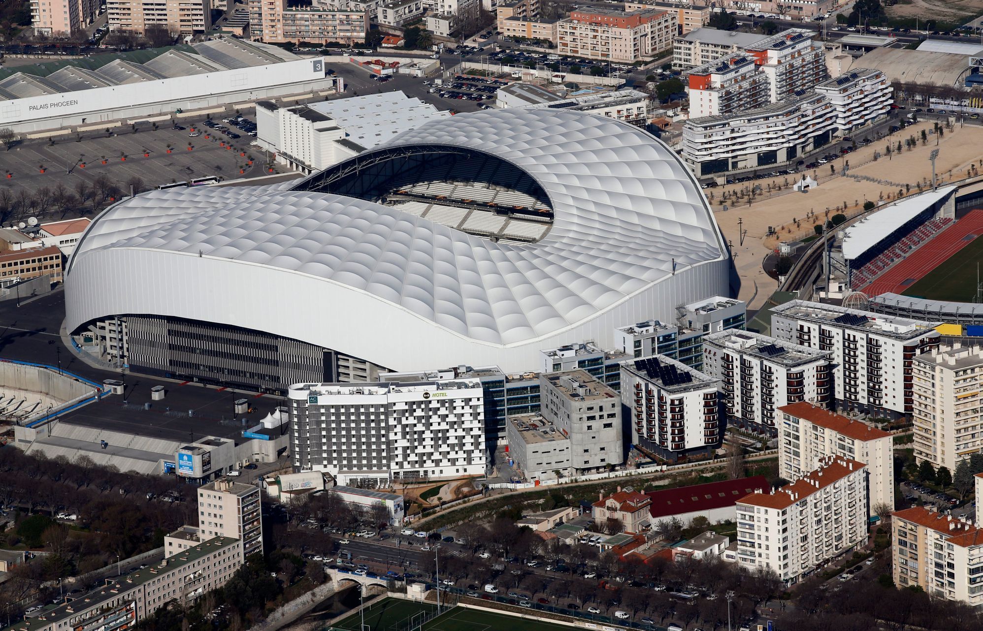 Stadium Velodrome v Marseille