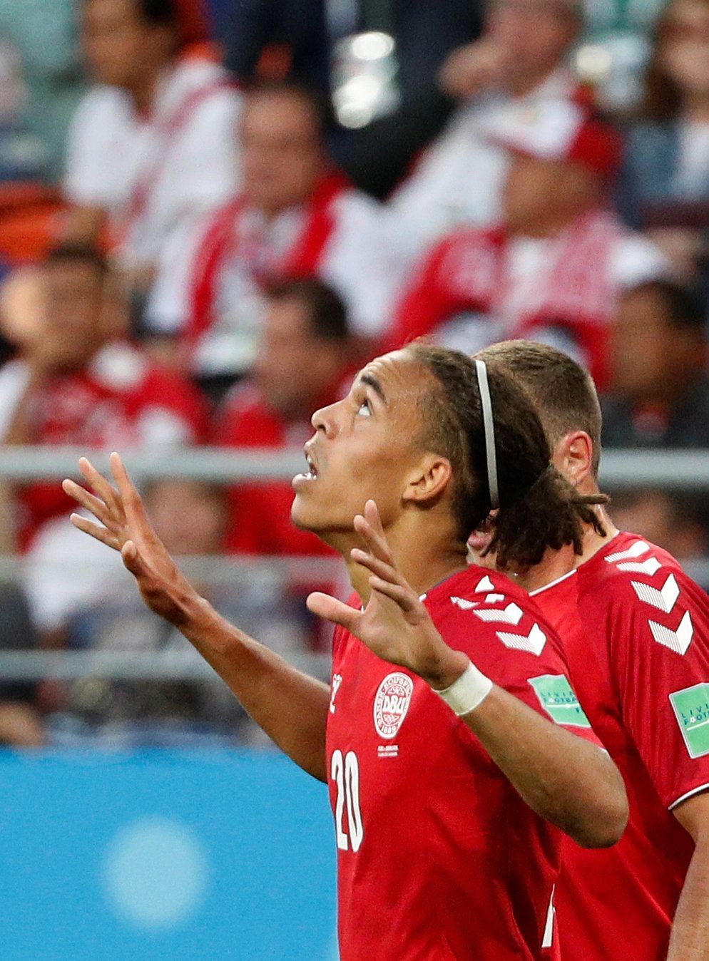 Yussuf Poulsen slaví gól v zápase Peru - Dánsko na MS 2018