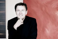 Novoroční koncert České filharmonie bude bez publika, odvysílá ho televize