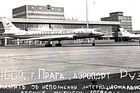Srdečný pozdrav z Československa. Ruský voják píše domů: "ČSSR, město Praha, letiště Ruzyně. Na památku o splněné internacionální pomoci. Srpen-říjen 1968."