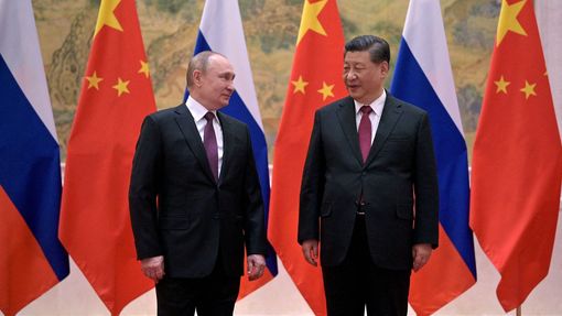 Ruský prezident Vladimir Putin a vůdce čínské komunistické strany Si Ťin-pching.