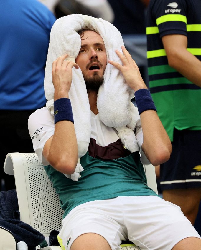 Tennis - U.S. Open - Flushing Meadows, New York, United States - September 6, 2023 Russia's Daniil Medvedev cools off after winning his quarter final match against Russia