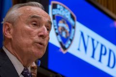 V New Yorku zatkli více než 100 členů znepřátelených gangů