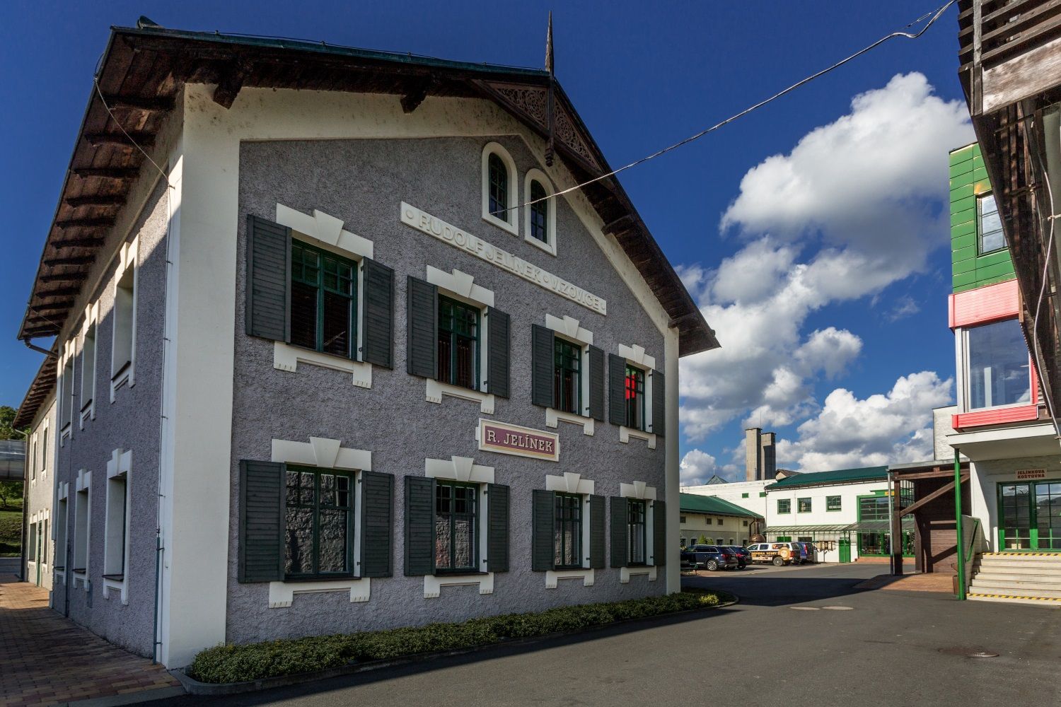 R. Jelínek, slivovice, pálenka
