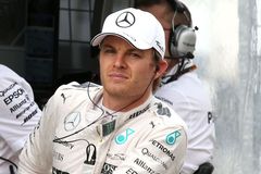 Rosberg v Mexiku čelí dvojité výzvě, Mercedes se bojí dalšího rozkolu