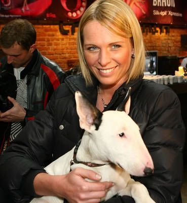 Diana Kobzanová se svým pejskem.
