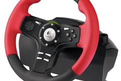 Volanty: Logitech Driving Force vs. Formula Force EX